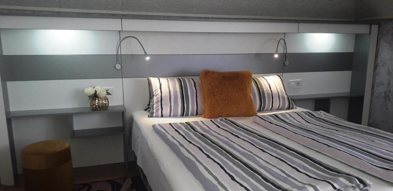 Lila Haz Apartment Harkany Bagian luar foto