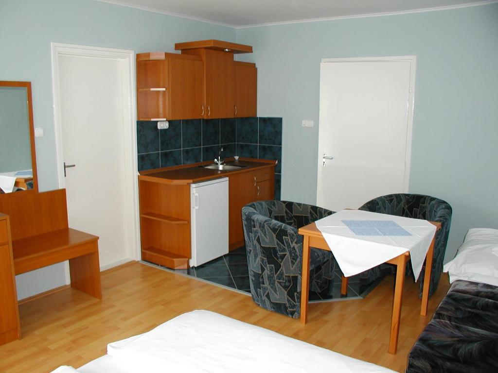 Lila Haz Apartment Harkany Bagian luar foto